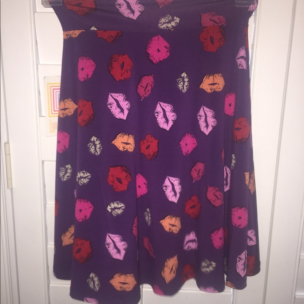 NEW Lularoe VALENTINES Kids Azure Skirt, Size 4